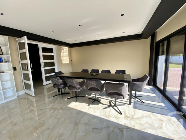 maison à vendre - 8 pièces - 276.0 m2 - COUDEVILLE SUR MER - 50 - BASSE-NORMANDIE - Century 21 Royer Immo