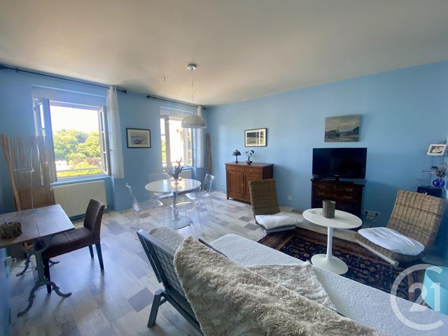 Afficher la photo en grand Appartement F3 à vendre - 3 pièces - 62.79 m2 - GRANVILLE - 50 - BASSE-NORMANDIE - Century 21 Royer Immo