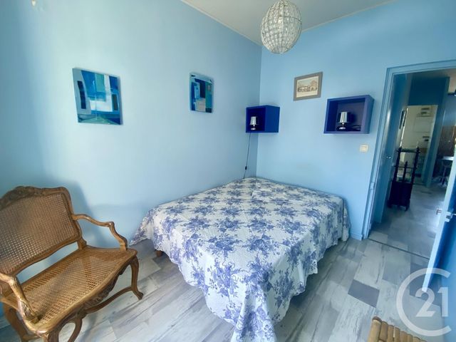 Afficher la photo en grand Appartement F3 à vendre - 3 pièces - 62.79 m2 - GRANVILLE - 50 - BASSE-NORMANDIE - Century 21 Royer Immo