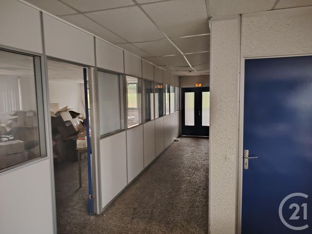 Afficher la photo en grand commerce à vendre - 3973.0 m2 - ST GILLES - 50 - BASSE-NORMANDIE - Century 21 Royer Immo