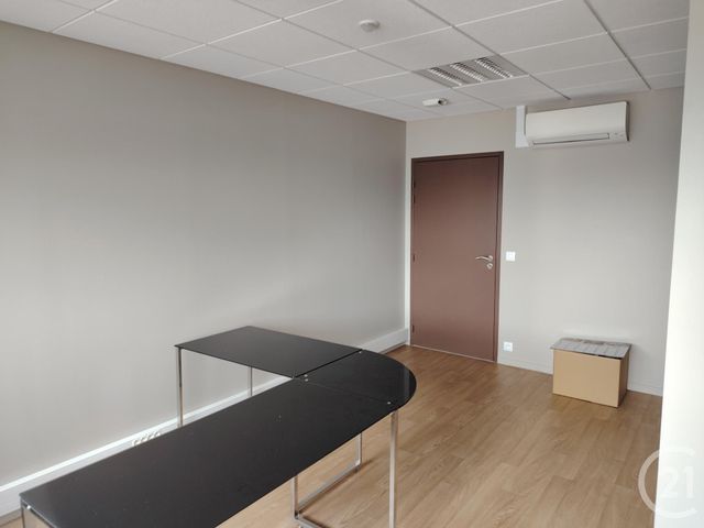 commerce à louer - 135.0 m2 - CARENTAN LES MARAIS - 50 - BASSE-NORMANDIE - Century 21 Royer Immo