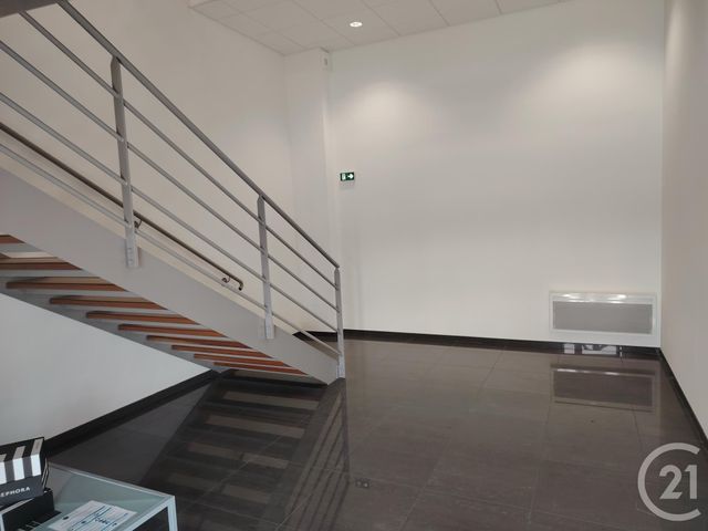 commerce à louer - 135.0 m2 - CARENTAN LES MARAIS - 50 - BASSE-NORMANDIE - Century 21 Royer Immo