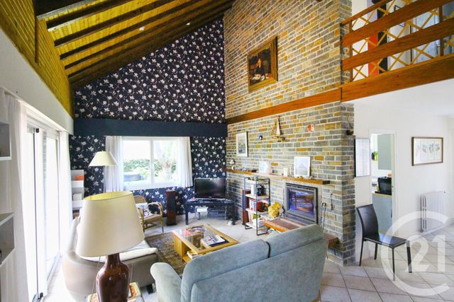 maison à vendre - 6 pièces - 142.0 m2 - JULLOUVILLE - 50 - BASSE-NORMANDIE - Century 21 Royer Immo