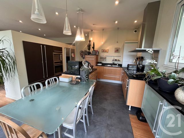 maison à vendre - 7 pièces - 196.0 m2 - DONVILLE LES BAINS - 50 - BASSE-NORMANDIE - Century 21 Royer Immo