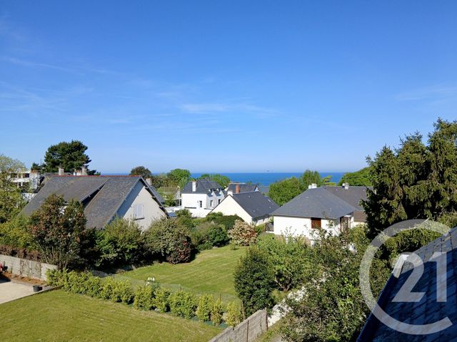 maison à vendre - 7 pièces - 158.0 m2 - DONVILLE LES BAINS - 50 - BASSE-NORMANDIE - Century 21 Royer Immo