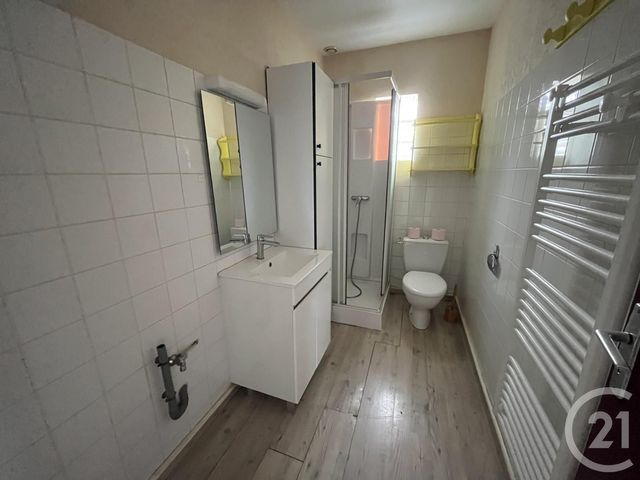 Appartement F3 à louer - 4 pièces - 60.0 m2 - ST PAIR SUR MER - 50 - BASSE-NORMANDIE - Century 21 Royer Immo