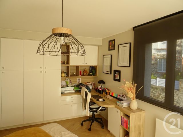 maison à vendre - 6 pièces - 166.6 m2 - DONVILLE LES BAINS - 50 - BASSE-NORMANDIE - Century 21 Royer Immo