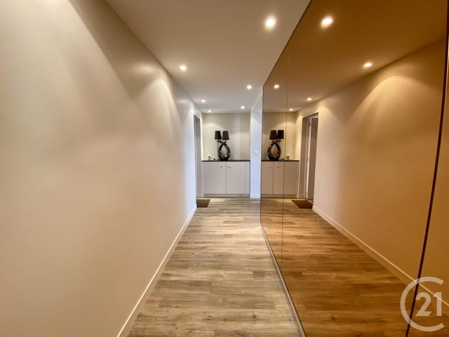 Appartement F5 à vendre - 5 pièces - 167.6 m2 - GRANVILLE - 50 - BASSE-NORMANDIE - Century 21 Royer Immo