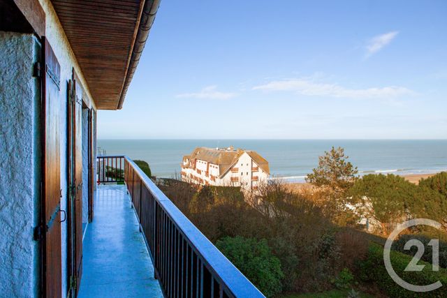 maison à vendre - 4 pièces - 88.68 m2 - DONVILLE LES BAINS - 50 - BASSE-NORMANDIE - Century 21 Royer Immo