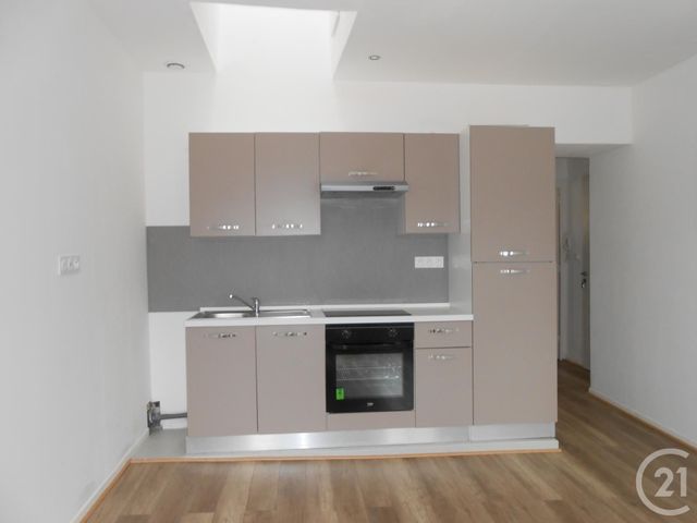 Appartement F2 à louer - 2 pièces - 45.0 m2 - GRANVILLE - 50 - BASSE-NORMANDIE - Century 21 Royer Immo