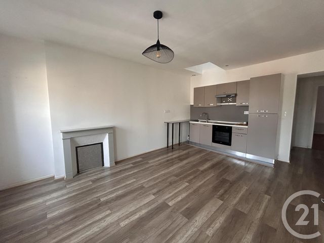 Appartement F2 à louer - 2 pièces - 45.0 m2 - GRANVILLE - 50 - BASSE-NORMANDIE - Century 21 Royer Immo