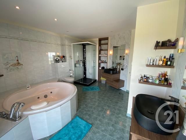 maison à vendre - 9 pièces - 340.0 m2 - DONVILLE LES BAINS - 50 - BASSE-NORMANDIE - Century 21 Royer Immo