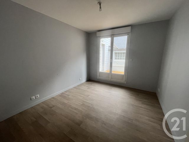 Appartement F5 à louer - 5 pièces - 121.0 m2 - GRANVILLE - 50 - BASSE-NORMANDIE - Century 21 Royer Immo