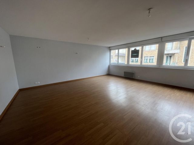 Appartement F5 à louer - 5 pièces - 121.0 m2 - GRANVILLE - 50 - BASSE-NORMANDIE - Century 21 Royer Immo