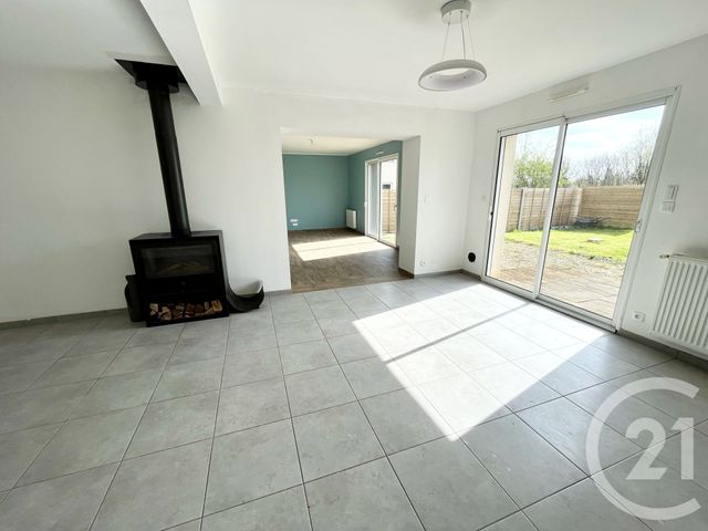 maison à vendre - 8 pièces - 167.0 m2 - ST SAUVEUR LA POMMERAYE - 50 - BASSE-NORMANDIE - Century 21 Royer Immo