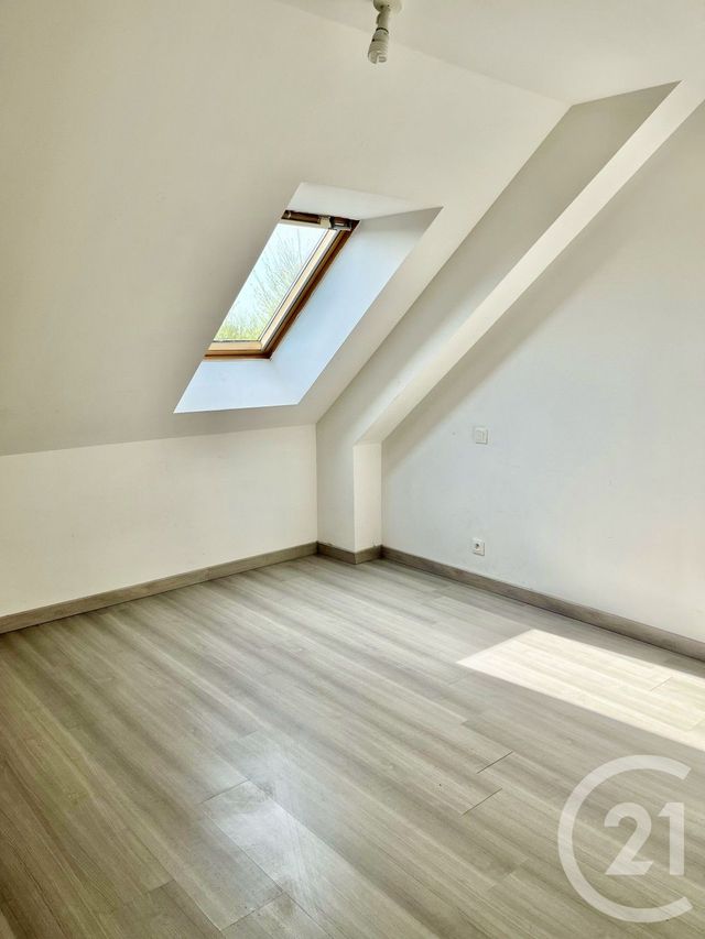 maison à vendre - 8 pièces - 167.0 m2 - ST SAUVEUR LA POMMERAYE - 50 - BASSE-NORMANDIE - Century 21 Royer Immo