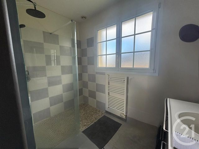 maison à vendre - 8 pièces - 130.0 m2 - ST AUBIN DES PREAUX - 50 - BASSE-NORMANDIE - Century 21 Royer Immo