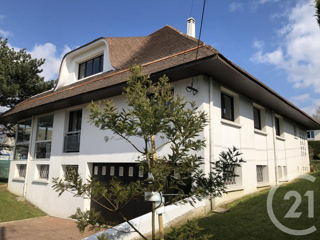 maison à vendre - 8 pièces - 225.6 m2 - DONVILLE LES BAINS - 50 - BASSE-NORMANDIE - Century 21 Royer Immo