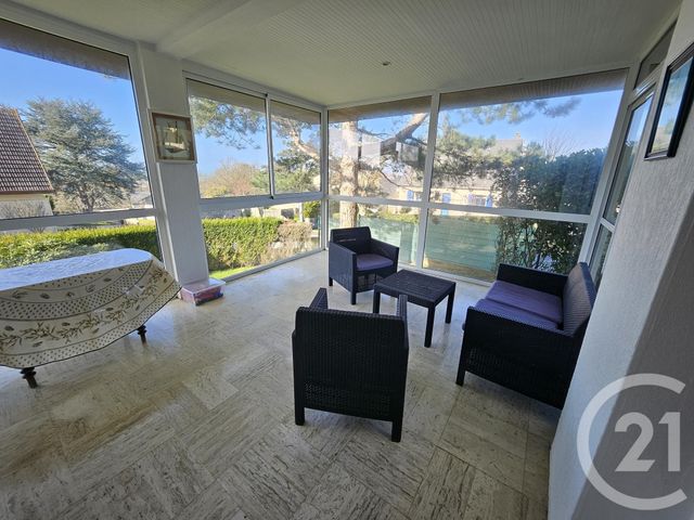 maison à vendre - 8 pièces - 225.6 m2 - DONVILLE LES BAINS - 50 - BASSE-NORMANDIE - Century 21 Royer Immo