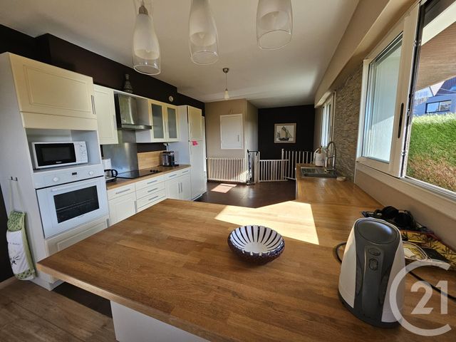 maison à vendre - 8 pièces - 225.6 m2 - DONVILLE LES BAINS - 50 - BASSE-NORMANDIE - Century 21 Royer Immo