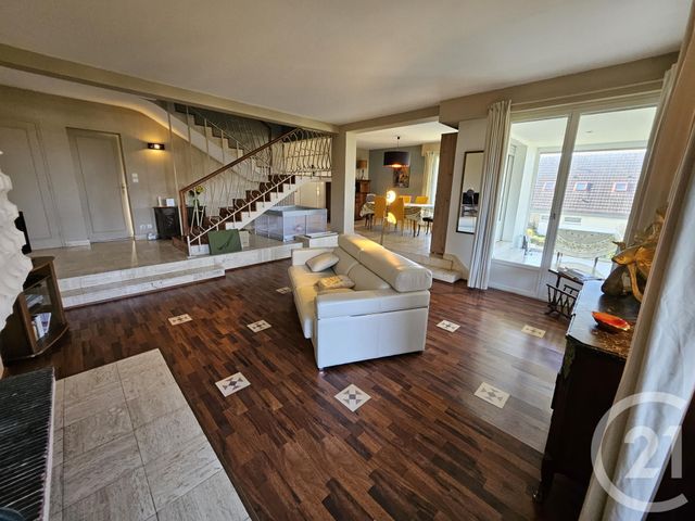 maison à vendre - 8 pièces - 225.6 m2 - DONVILLE LES BAINS - 50 - BASSE-NORMANDIE - Century 21 Royer Immo