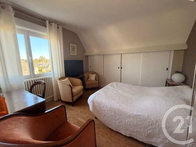 maison à vendre - 8 pièces - 161.0 m2 - JULLOUVILLE - 50 - BASSE-NORMANDIE - Century 21 Royer Immo