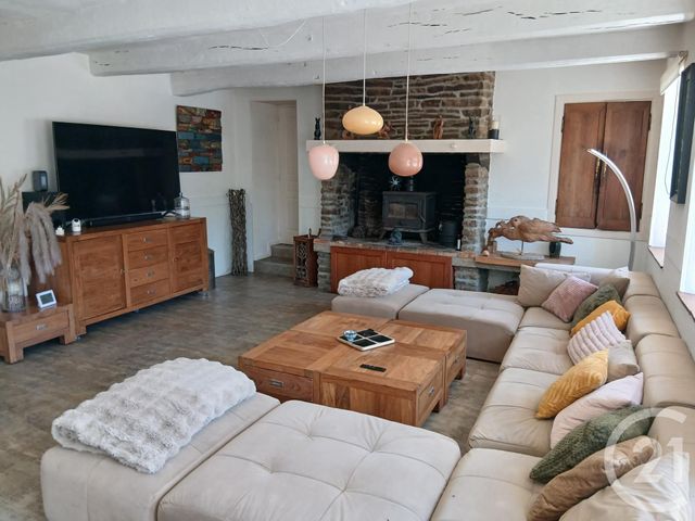 maison à vendre - 7 pièces - 207.8 m2 - ST SAUVEUR LA POMMERAYE - 50 - BASSE-NORMANDIE - Century 21 Royer Immo