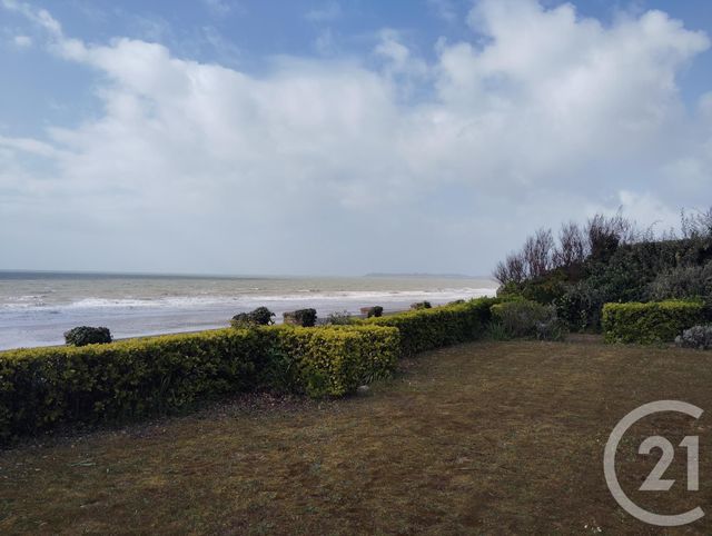 maison à vendre - 9 pièces - 180.61 m2 - JULLOUVILLE - 50 - BASSE-NORMANDIE - Century 21 Royer Immo