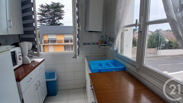 Appartement à vendre - 3 pièces - 51.33 m2 - JULLOUVILLE - 50 - BASSE-NORMANDIE - Century 21 Royer Immo