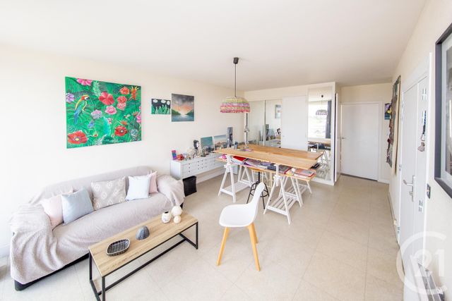 Appartement à vendre - 3 pièces - 60.35 m2 - JULLOUVILLE - 50 - BASSE-NORMANDIE - Century 21 Royer Immo