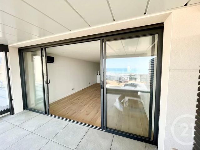 Appartement F3 à vendre - 3 pièces - 68.21 m2 - DONVILLE LES BAINS - 50 - BASSE-NORMANDIE - Century 21 Royer Immo