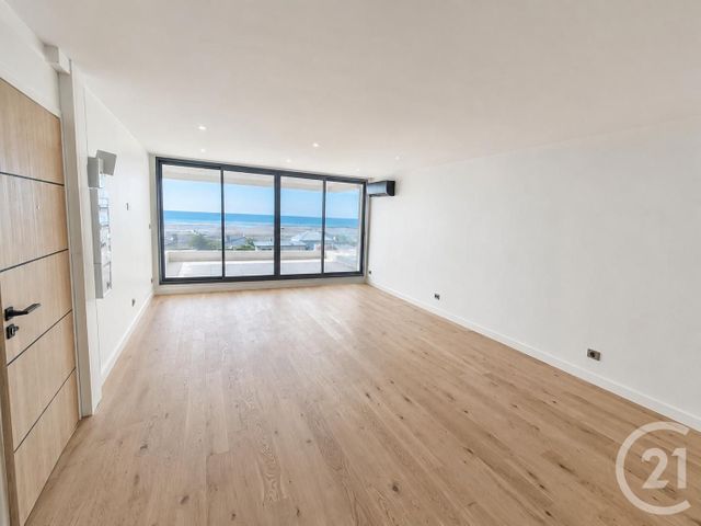 Appartement F3 à vendre - 3 pièces - 68.21 m2 - DONVILLE LES BAINS - 50 - BASSE-NORMANDIE - Century 21 Royer Immo