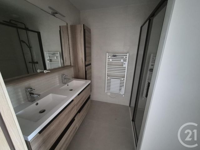 Appartement F3 à vendre - 3 pièces - 68.21 m2 - DONVILLE LES BAINS - 50 - BASSE-NORMANDIE - Century 21 Royer Immo