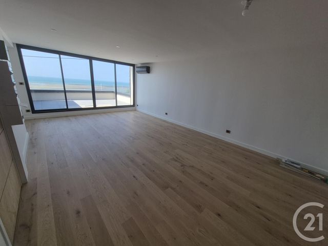 Appartement F3 à vendre - 3 pièces - 69.11 m2 - DONVILLE LES BAINS - 50 - BASSE-NORMANDIE - Century 21 Royer Immo