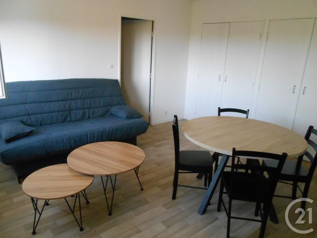 Appartement F2 à louer - 2 pièces - 34.7 m2 - DONVILLE LES BAINS - 50 - BASSE-NORMANDIE - Century 21 Royer Immo