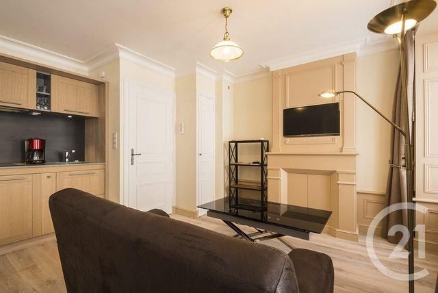 Appartement F1 à vendre - 1 pièce - 25.85 m2 - GRANVILLE - 50 - BASSE-NORMANDIE - Century 21 Royer Immo