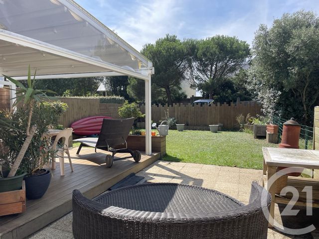 maison à vendre - 4 pièces - 75.36 m2 - JULLOUVILLE - 50 - BASSE-NORMANDIE - Century 21 Royer Immo