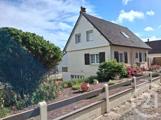 maison à vendre - 4 pièces - 91.96 m2 - COUDEVILLE SUR MER - 50 - BASSE-NORMANDIE - Century 21 Royer Immo