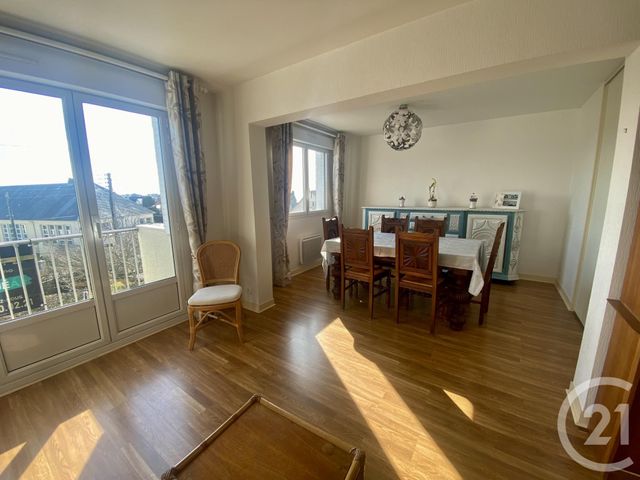 Appartement F3 à louer - 3 pièces - 74.4 m2 - GRANVILLE - 50 - BASSE-NORMANDIE - Century 21 Royer Immo