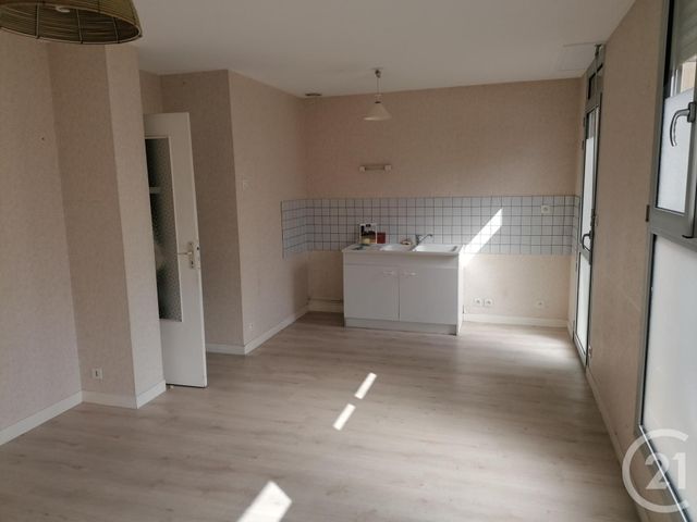 Appartement F2 à louer - 2 pièces - 39.24 m2 - DONVILLE LES BAINS - 50 - BASSE-NORMANDIE - Century 21 Royer Immo