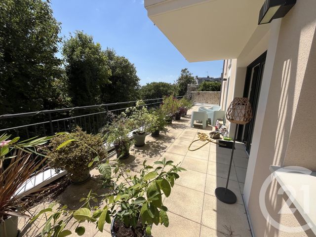 Appartement F3 à louer - 3 pièces - 72.73 m2 - DONVILLE LES BAINS - 50 - BASSE-NORMANDIE - Century 21 Royer Immo