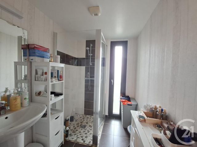 Appartement F3 à vendre - 3 pièces - 73.08 m2 - ST PAIR SUR MER - 50 - BASSE-NORMANDIE - Century 21 Royer Immo