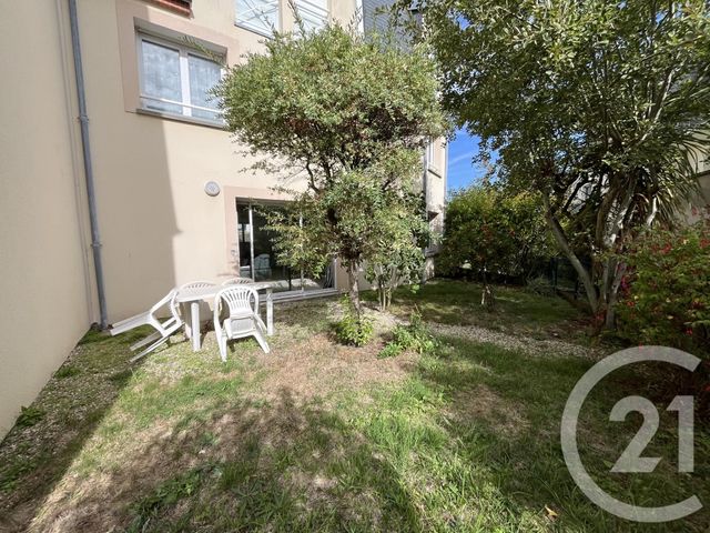 Appartement F3 à louer - 3 pièces - 76.64 m2 - GRANVILLE - 50 - BASSE-NORMANDIE - Century 21 Royer Immo