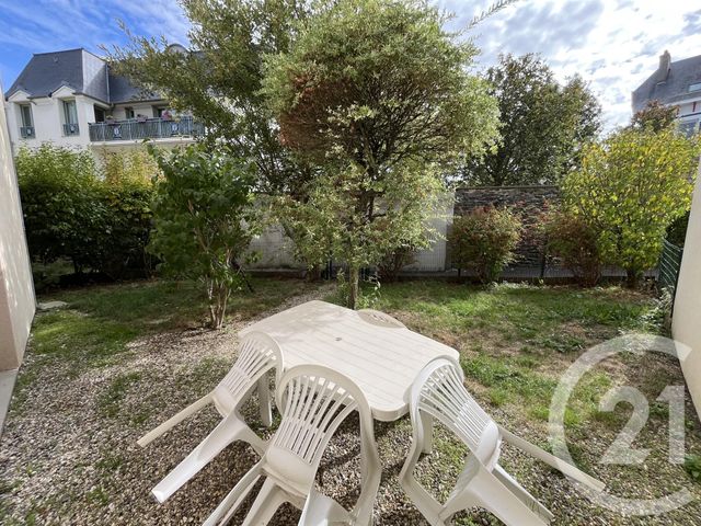 Appartement F3 à louer - 3 pièces - 76.64 m2 - GRANVILLE - 50 - BASSE-NORMANDIE - Century 21 Royer Immo