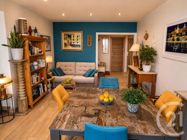 Appartement F4 à vendre - 4 pièces - 93.12 m2 - DONVILLE LES BAINS - 50 - BASSE-NORMANDIE - Century 21 Royer Immo