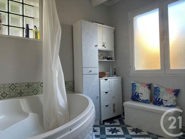 maison à vendre - 4 pièces - 75.0 m2 - GRANVILLE - 50 - BASSE-NORMANDIE - Century 21 Royer Immo