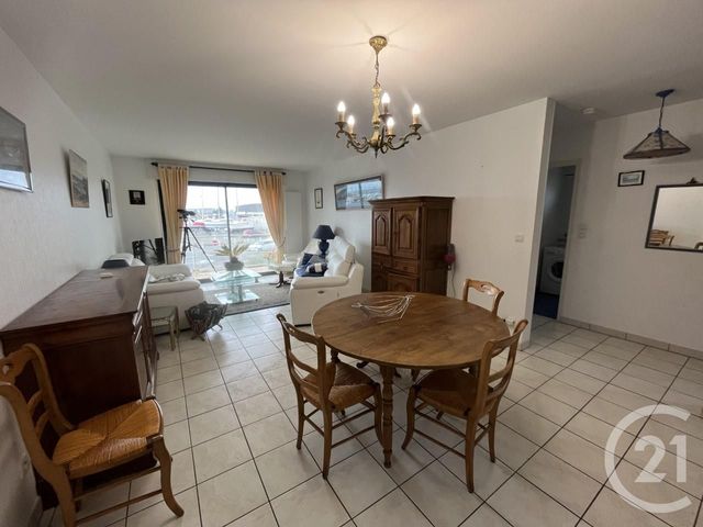 Appartement F4 à louer - 4 pièces - 75.5 m2 - GRANVILLE - 50 - BASSE-NORMANDIE - Century 21 Royer Immo